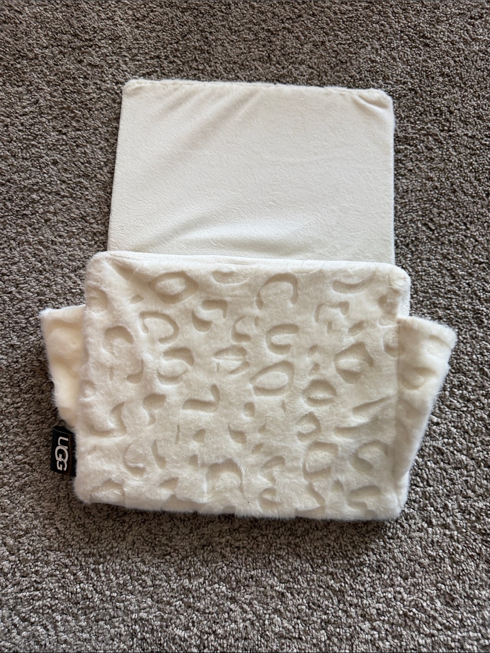 UGG Miley Bedside Caddy - Snow White - Picture 3 of 9